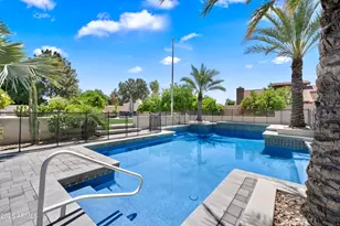 7281 E Royal Palm Rd, Scottsdale, AZ 85258 - Photo 35
