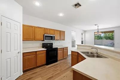 1362 E Nardini Street, San Tan Valley, AZ 85140 - Photo 5