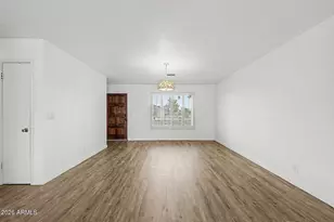 2102 W Utopia Rd, Phoenix, AZ 85027 - Photo 9
