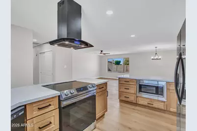 4915 W Shangri La Road, Glendale, AZ 85304 - Photo 15
