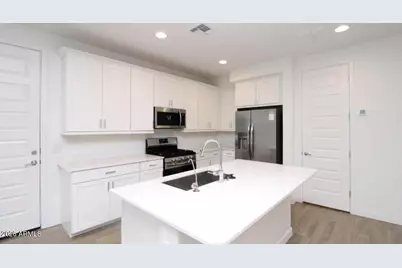 664 S Melvin Street, Gilbert, AZ 85296 - Photo 3