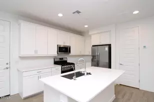 664 S Melvin St, Gilbert, AZ 85296 - Photo 3