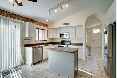 9504 E Posada Avenue, Mesa, AZ 85212 - Photo 7