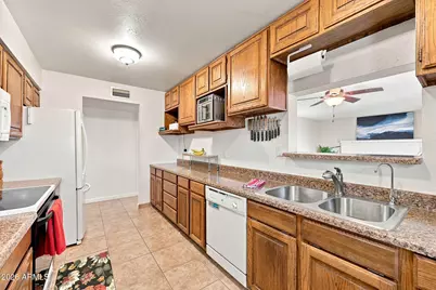 11025 N 43rd Drive, Glendale, AZ 85304 - Photo 15