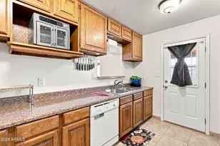 11025 N 43rd Dr, Glendale, AZ 85304 - Photo 13