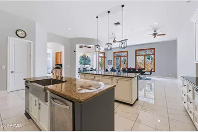7240 E Sweetwater Avenue, Scottsdale, AZ 85260 - Photo 11