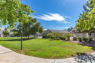 860 N McQueen Rd, Chandler, AZ 85225 - Photo 7