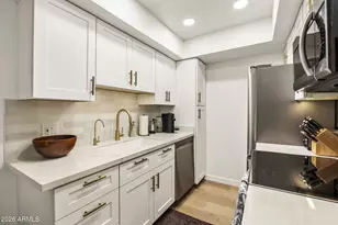7350 N VÃ­a Paseo Del Sur --, Scottsdale, AZ 85258 - Photo 11