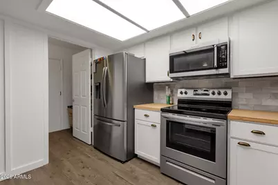 4126 W Sweetwater Avenue, Phoenix, AZ 85029 - Photo 21