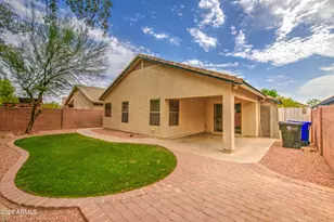 15668 W Saguaro Ln, Surprise, AZ 85374 - Photo 33