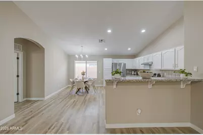 15668 W Saguaro Lane, Surprise, AZ 85374 - Photo 9