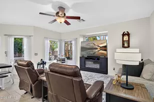 995 S Pueblo St, Gilbert, AZ 85233 - Photo 33