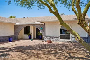 10018 N 48th Ln, Glendale, AZ 85302 - Photo 5