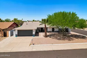 10018 N 48th Ln, Glendale, AZ 85302 - Photo 3