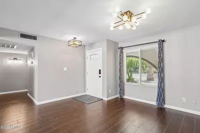 10018 N 48th Lane, Glendale, AZ 85302 - Photo 9