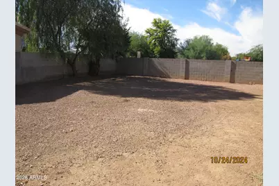8541 W Palm Lane NW, Phoenix, AZ 85037 - Photo 17