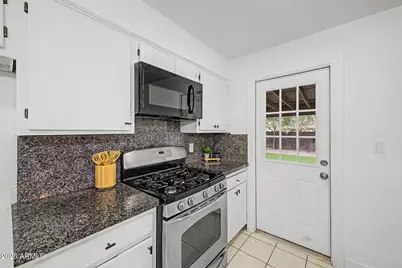4875 W Palm Lane, Phoenix, AZ 85035 - Photo 7