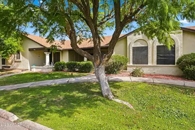 8140 N 107th Avenue #142, Peoria, AZ 85345 - Photo 3