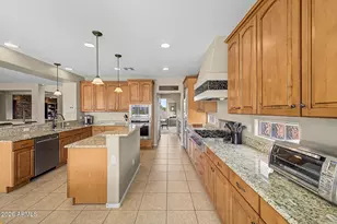 10746 N 146th Ave, Surprise, AZ 85379 - Photo 25