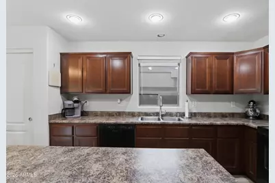 9838 W Salter Drive, Peoria, AZ 85382 - Photo 15