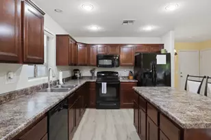 9838 W Salter Dr, Peoria, AZ 85382 - Photo 13
