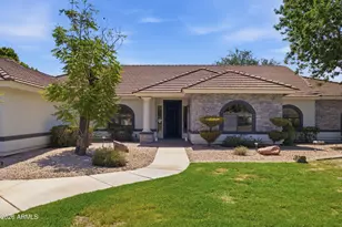 4451 E Desert Ln, Gilbert, AZ 85234 - Photo 57