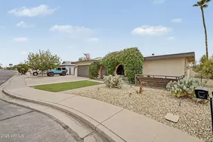 2064 S Noche De Paz St, Mesa, AZ 85202 - Photo 5