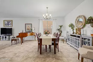 18016 W Ivy Ln, Surprise, AZ 85388 - Photo 5