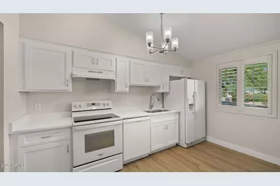 10518 W Oakmont Drive, Sun City, AZ 85351 - Photo 7