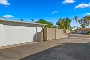 10518 W Oakmont Dr, Sun City, AZ 85351 - Photo 19
