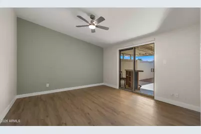 10518 W Oakmont Drive, Sun City, AZ 85351 - Photo 11