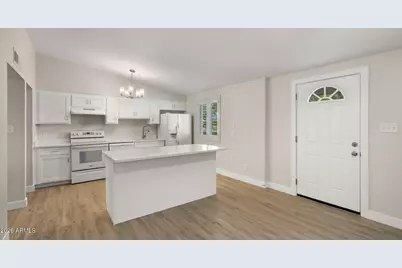 10518 W Oakmont Drive, Sun City, AZ 85351 - Photo 5