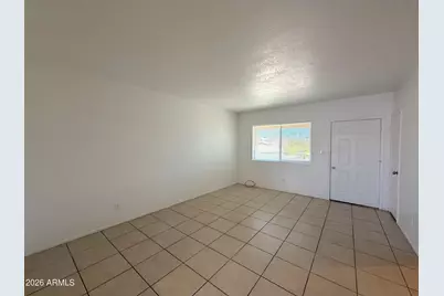 522 E 9th Avenue #Apt 3, Apache Junction, AZ 85119 - Photo 5