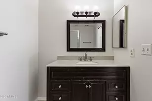 653 W Guadalupe Rd, Mesa, AZ 85210 - Photo 11