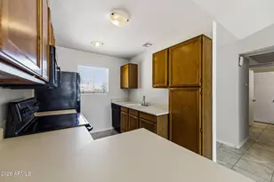 653 W Guadalupe Rd, Mesa, AZ 85210 - Photo 7