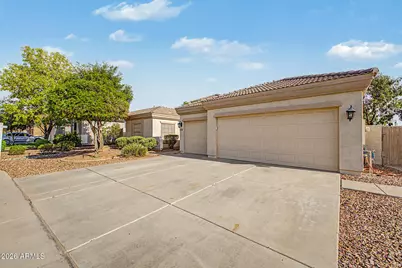 10455 E Medina Avenue, Mesa, AZ 85209 - Photo 5