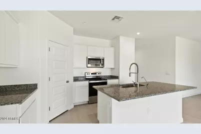 2898 W Sonrisa Avenue, Apache Junction, AZ 85120 - Photo 5