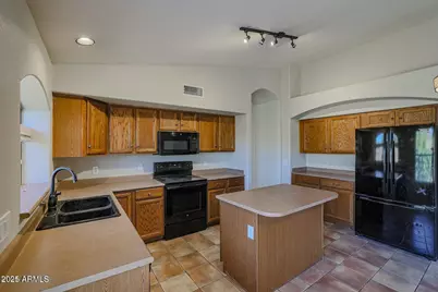 10269 W Patrick Lane, Peoria, AZ 85383 - Photo 9