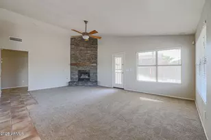 10269 W Patrick Ln, Peoria, AZ 85383 - Photo 11