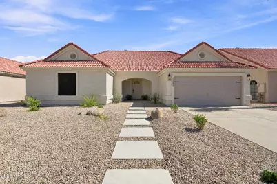 1249 E Commerce Avenue, Gilbert, AZ 85234 - Photo 1