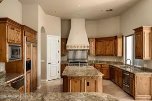 6243 E Camelback Rd, Scottsdale, AZ 85251 - Photo 9
