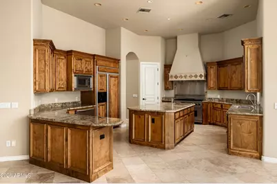 6243 E Camelback Road, Scottsdale, AZ 85251 - Photo 7
