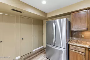 422 E Kerry Ln, Phoenix, AZ 85024 - Photo 31