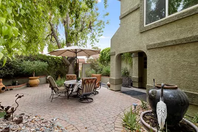 422 E Kerry Lane, Phoenix, AZ 85024 - Photo 9