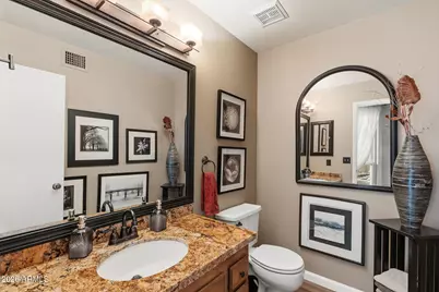 422 E Kerry Lane, Phoenix, AZ 85024 - Photo 17
