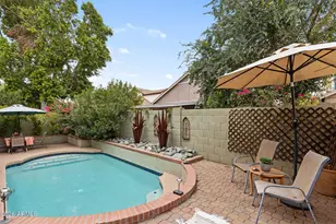 422 E Kerry Ln, Phoenix, AZ 85024 - Photo 67