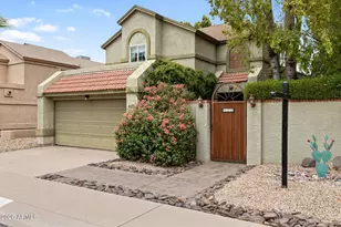 422 E Kerry Ln, Phoenix, AZ 85024 - Photo 7