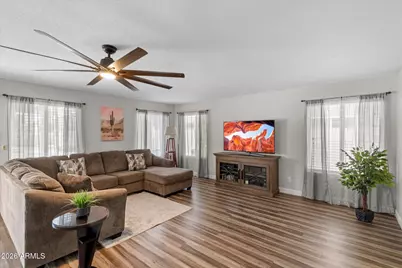 613 W Sereno Drive, Gilbert, AZ 85233 - Photo 9
