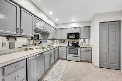 9115 E Purdue Avenue #213, Scottsdale, AZ 85258 - Photo 3