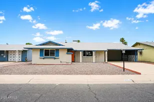 10819 W Canterbury Dr, Sun City, AZ 85351 - Photo 3
